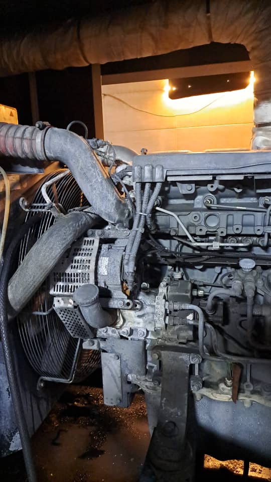 عیب یابی و تعمیر ژنراتور مان 575 کاوا در نیاوران تهران 